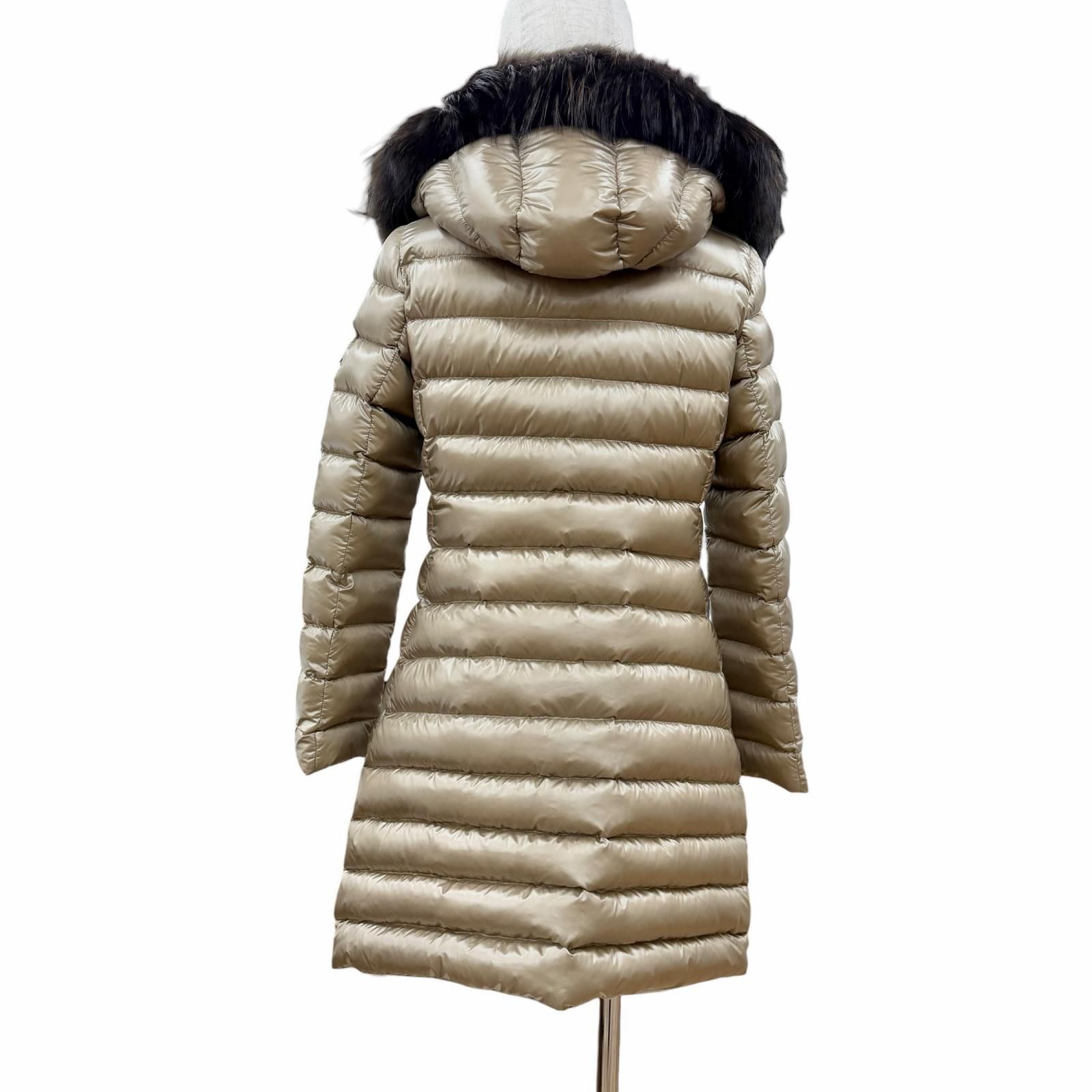 美品◇TATRAS タトラス 20AW LTA20A4706 ISERA ラクーンファー ロゴ 