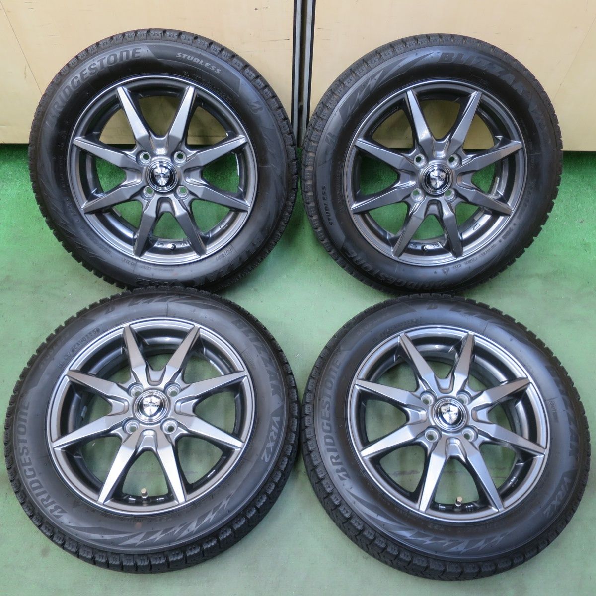 バリ溝！25年！キレイ！9.5分☆スタッドレス 155/65R14 ブリヂストン