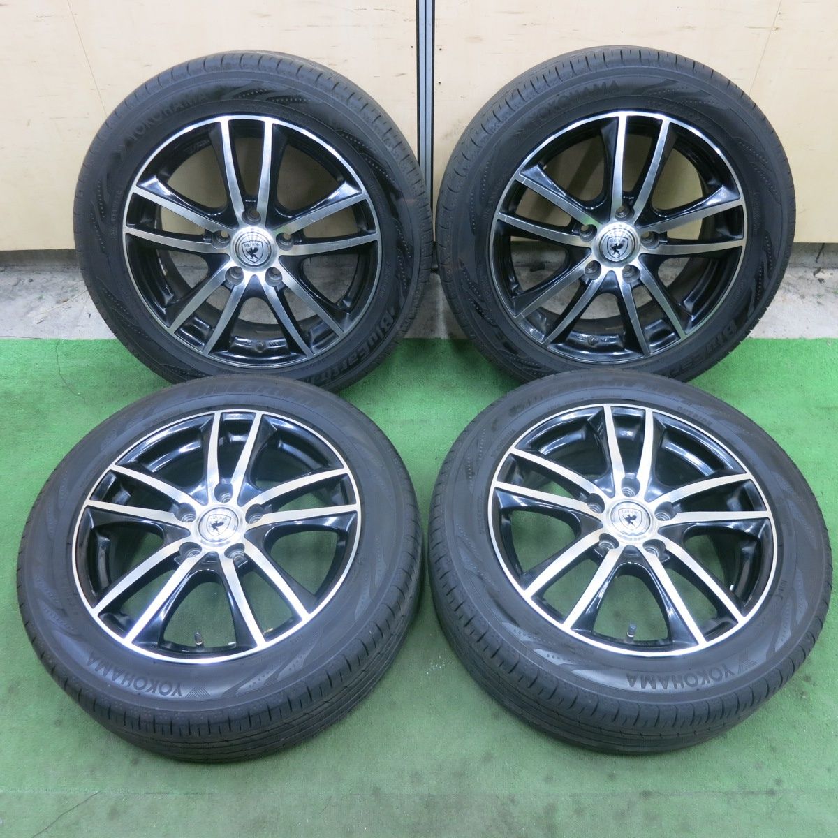 バリ溝！24年！9.5分★205/55R16 ヨコハマ BluEarth-RV RV03 BROOK ブルック ブルーアース 16インチ PCD114.3/5H★6052602SKノ