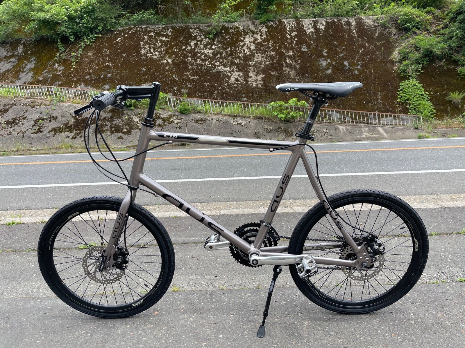 0389【即乘】送料無料 DUS ミニベロ SHIMANO 3X7S 21速 小径車 20
