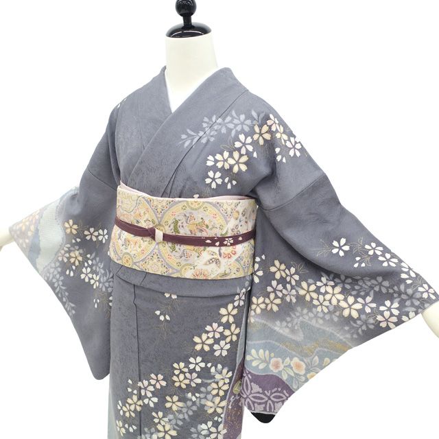 中古】 訪問着 着物 正絹 袷 金駒刺繍 金彩加工 絞り くすみ系 灰紫