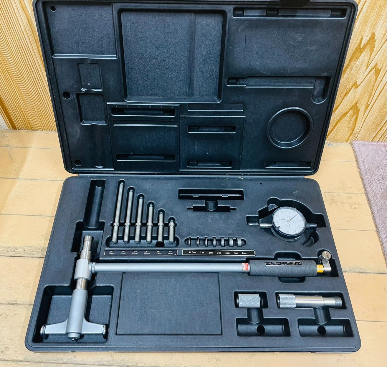 ⁜ ミツトヨ製 シリンダゲージ 160-250mm ⁜