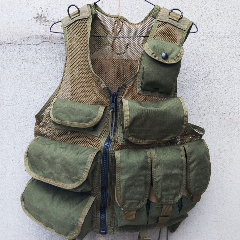 【米軍放出品】イーグルTAC-V1-NU ベスト