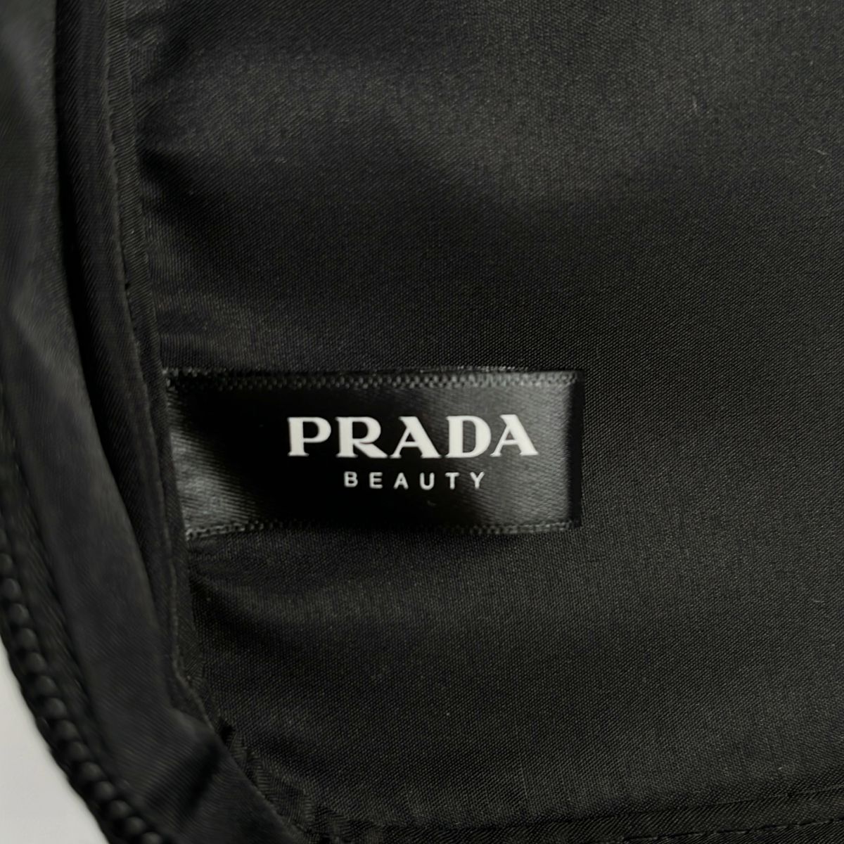 美品】 PRADA / プラダ | ノベルティ コスメ ポーチ | ブラック - メルカリ