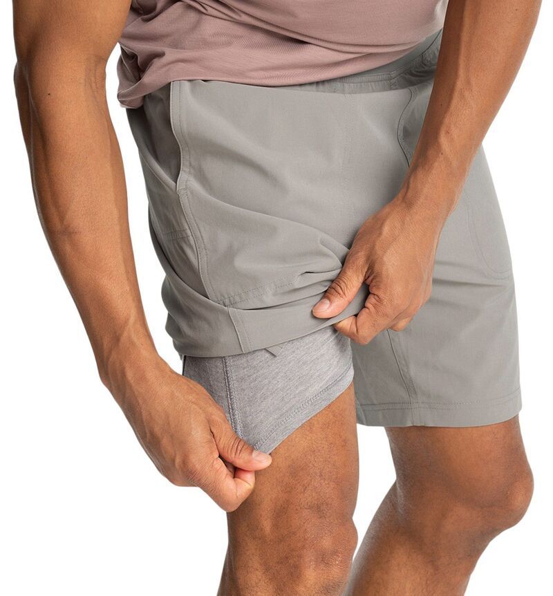フリー フライ メンズ 水着 ハーフパンツ・ショーツ ショートパンツ Free Fly Mens Lined Active Breeze 7 Shorts Cement