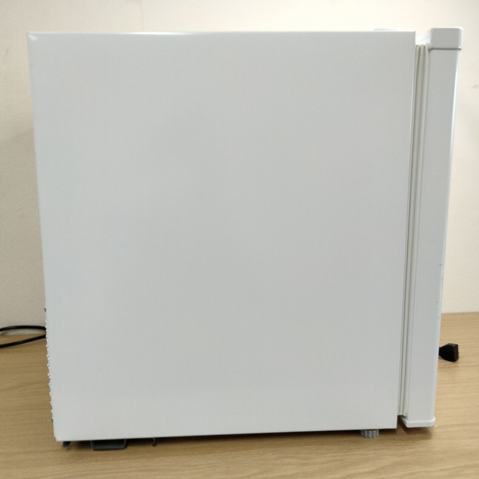 N-7234] ALLEGIA アレジア A&R ノンフロン冷蔵庫 46L 2021年製 AR-BC46