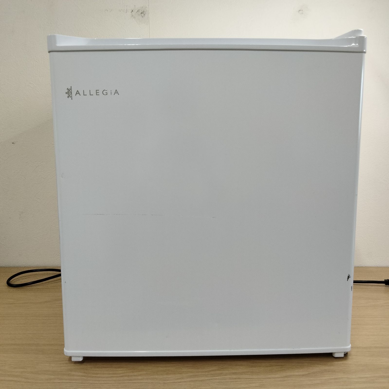 N-7234] ALLEGIA アレジア A&R ノンフロン冷蔵庫 46L 2021年製 AR-BC46