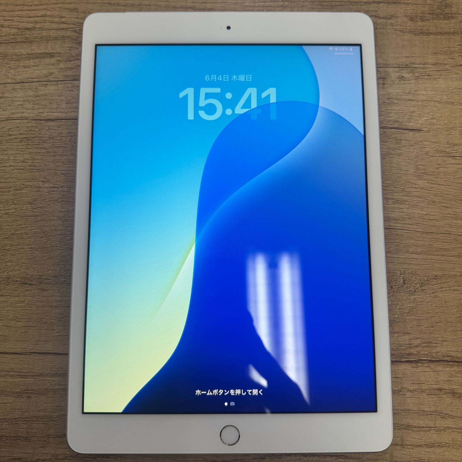 iPad 第7世代 32GB シルバー セルラー SIMフリー バッテリー100%- メルカリ