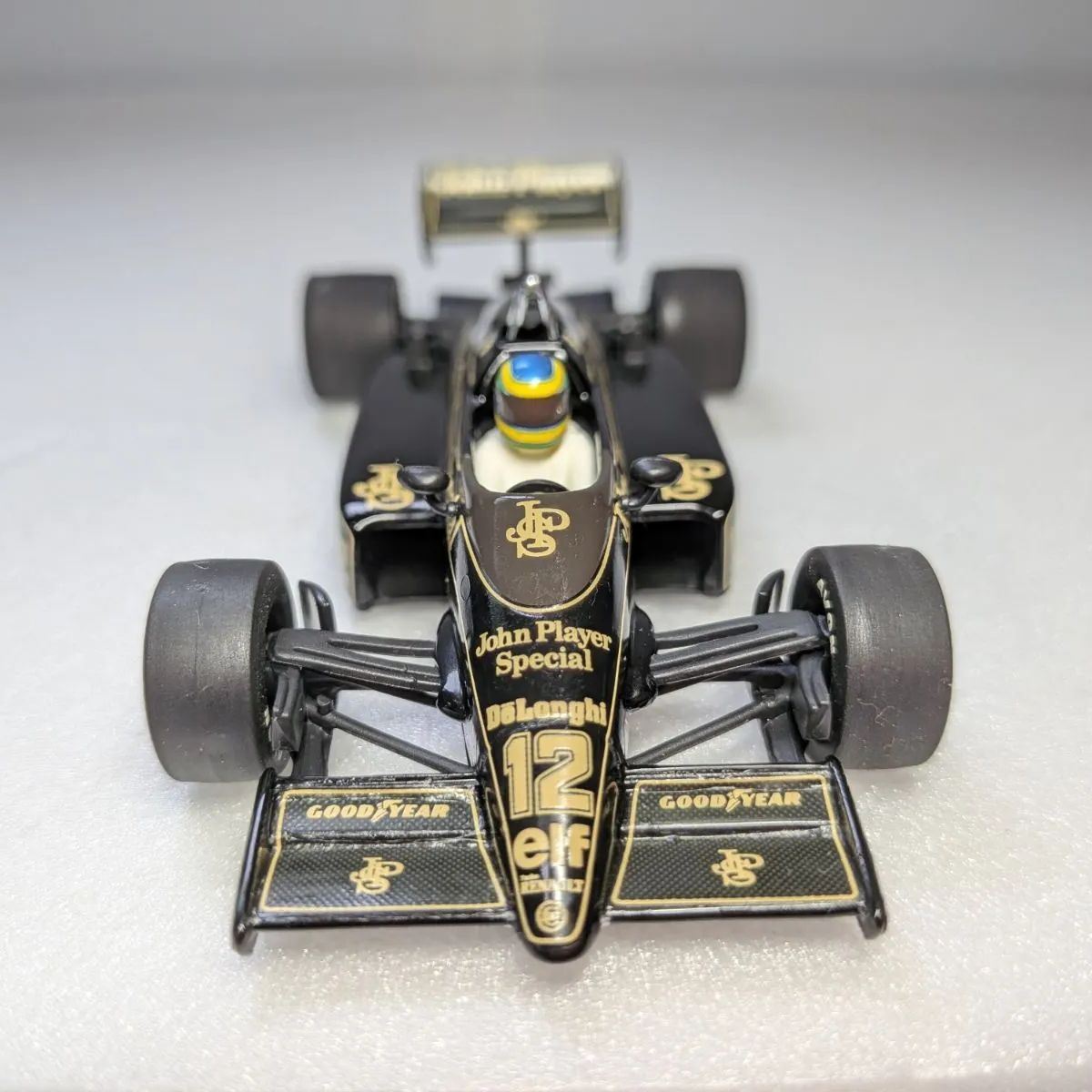 1/43 ミニチャンプス ロータス98T ブルーノ・セナ 記念ラップ 2004年