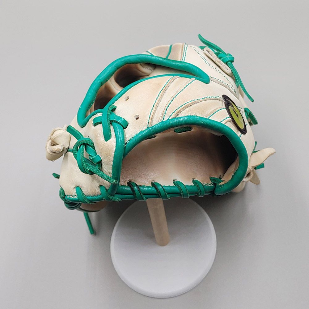 クリーニング済み 】 アシックス 軟式グローブ / 内野手用 型付け済み