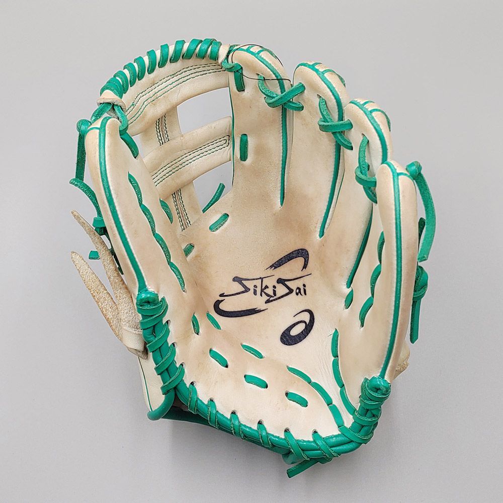 軟式用グローブ クリーニング済み 】 アシックス 軟式グローブ / 内野手用 型付け済み