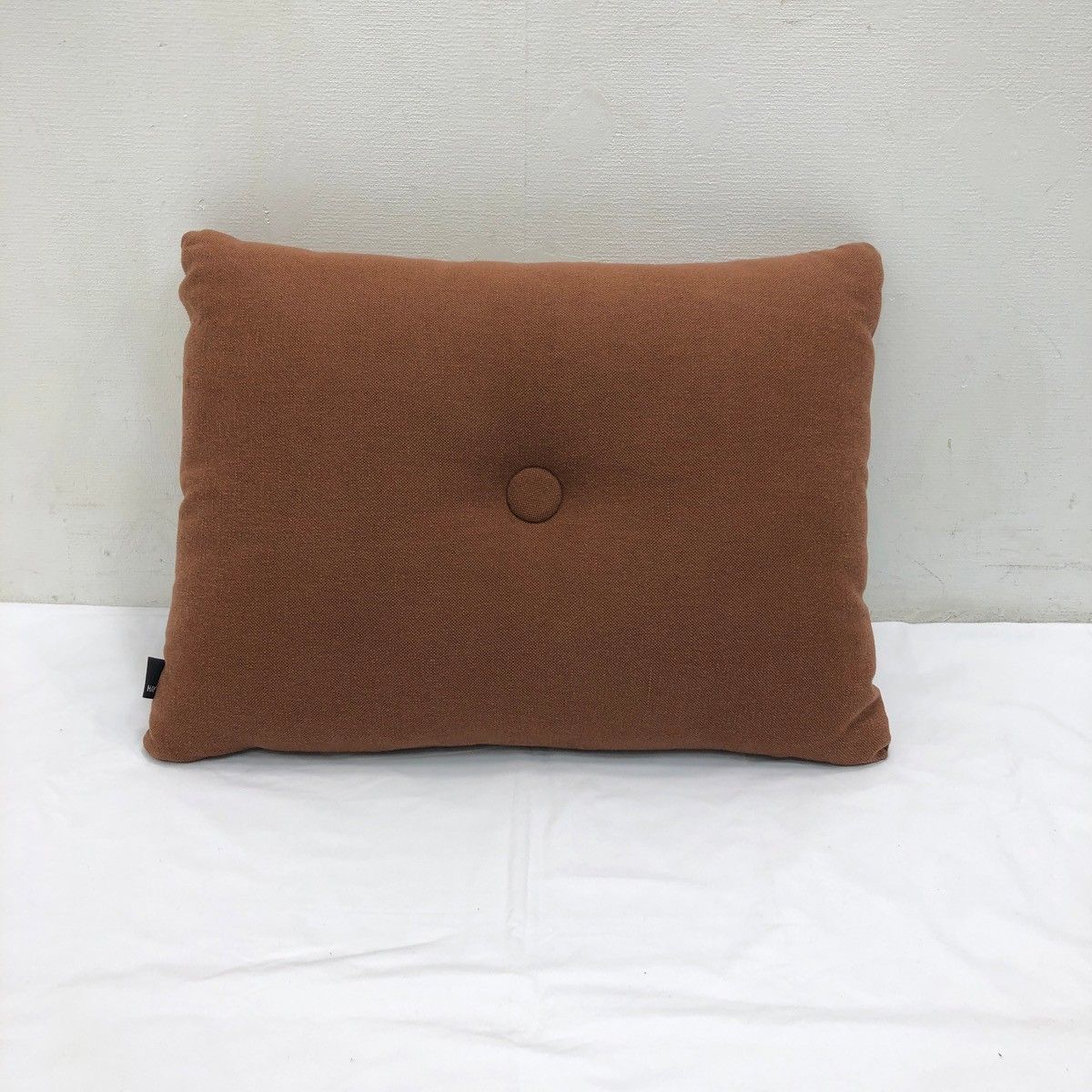 HAY ヘイ DOT CUSHION ドットクッション ブラウン くるみボタン ボタン