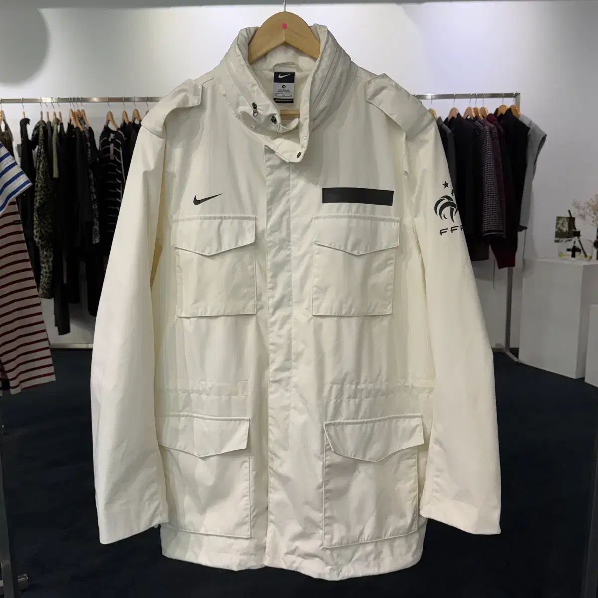 送料無料，爆買い XL NIKE フランス 韓国国家代表 ジャケット