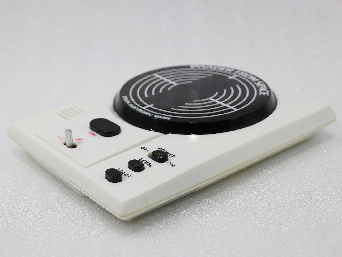質Banana】動作品 エポック社 デジコムベーダー INVADER FROM SPACE