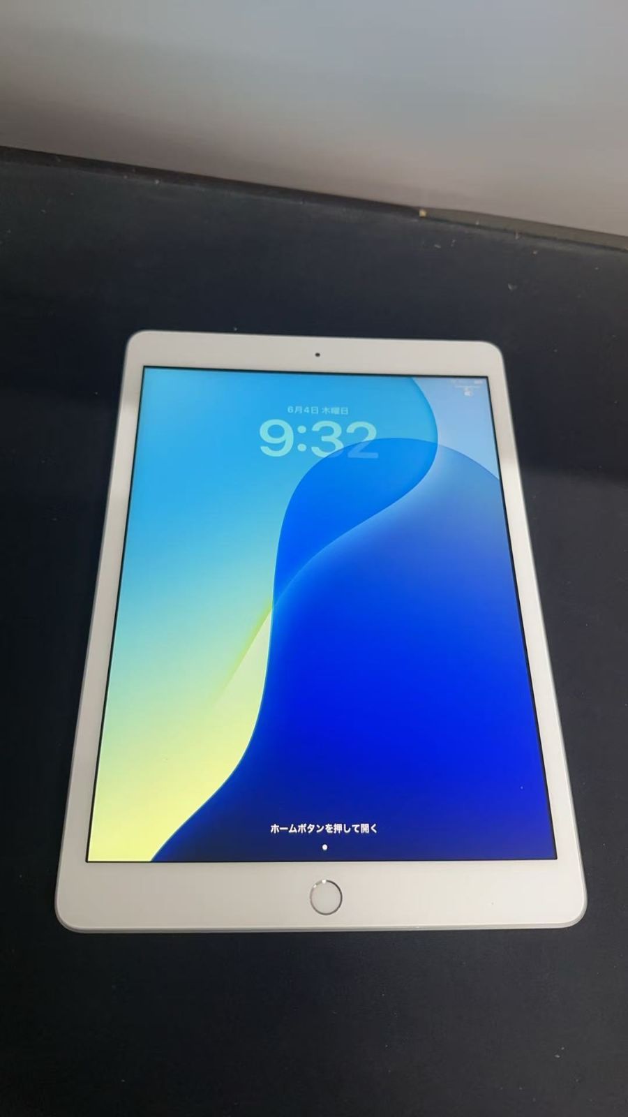 iPad 第7世代 32GB Cellular SIMフリー シルバー - メルカリ