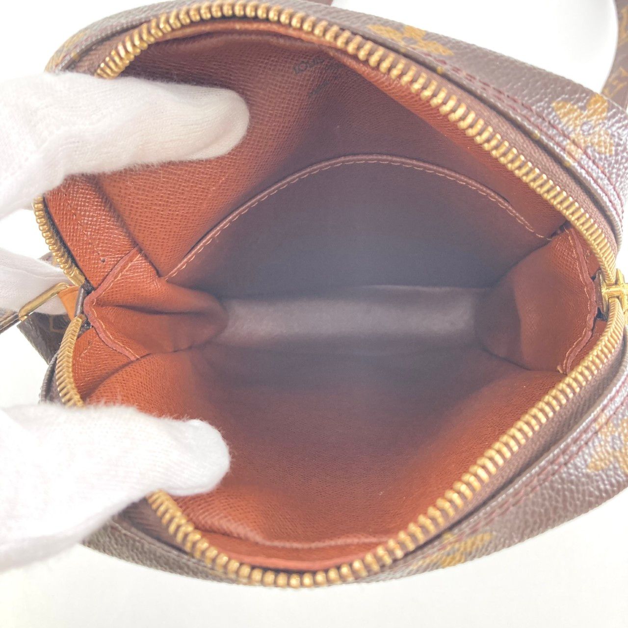 LOUIS VUITTON（ルイ・ヴィトン） ダヌーブ M45266 ショルダーバッグ 