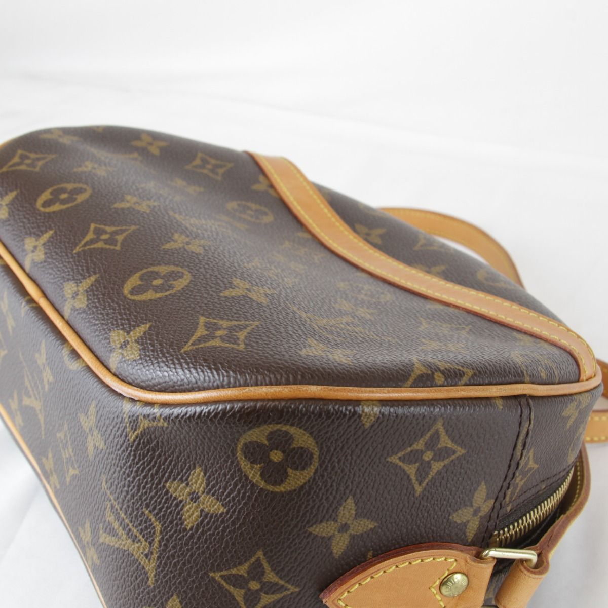 良品『USED』 ルイ・ヴィトン ブロワ M51221 ショルダーバッグ 