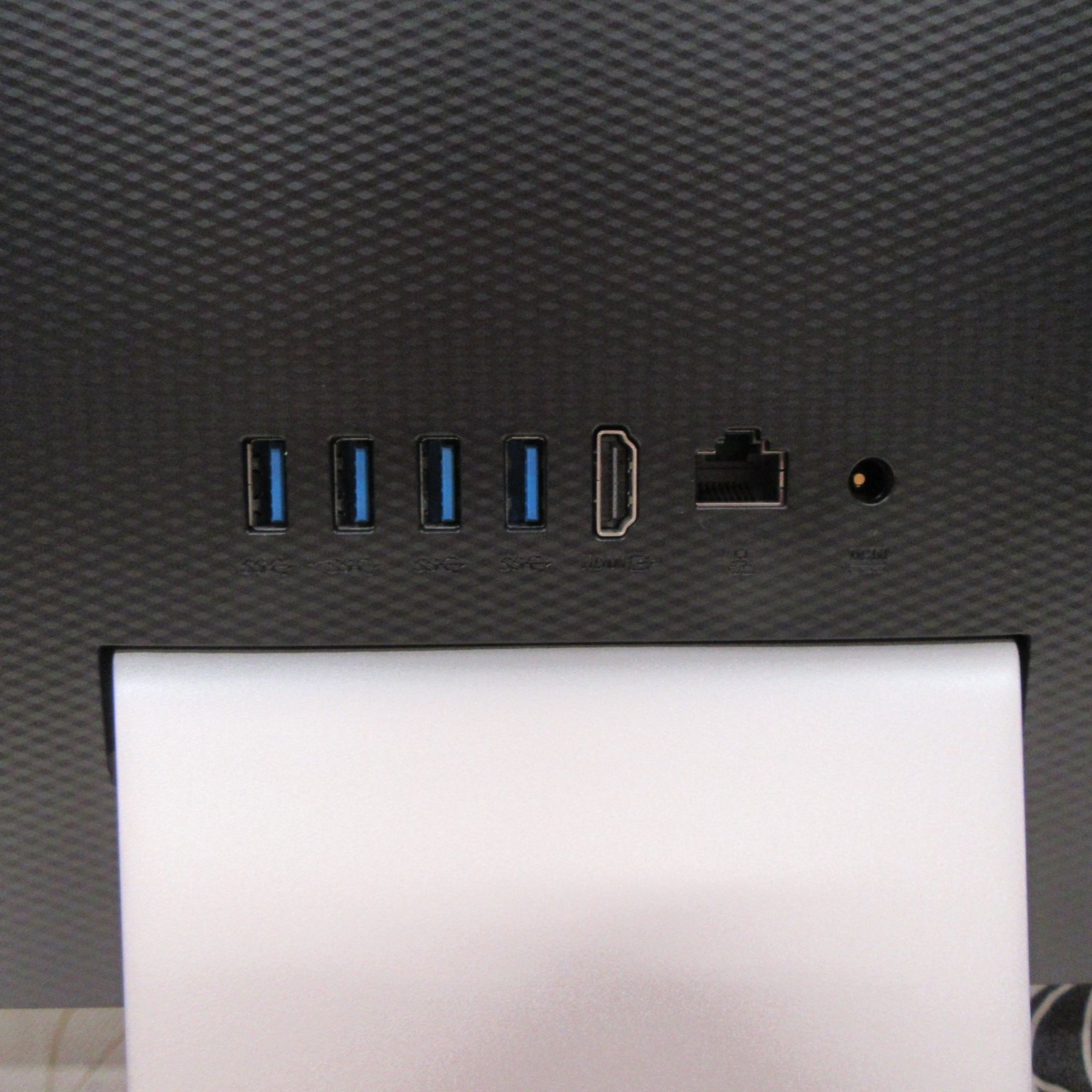 Win11公式対応Corei3/メ8G/SSD/カメラ/大画面フレームレス/無線 Win11正式対応Corei3/メ8GB/新品SSD/カメラ/フレームレス/無線 - メルカリ