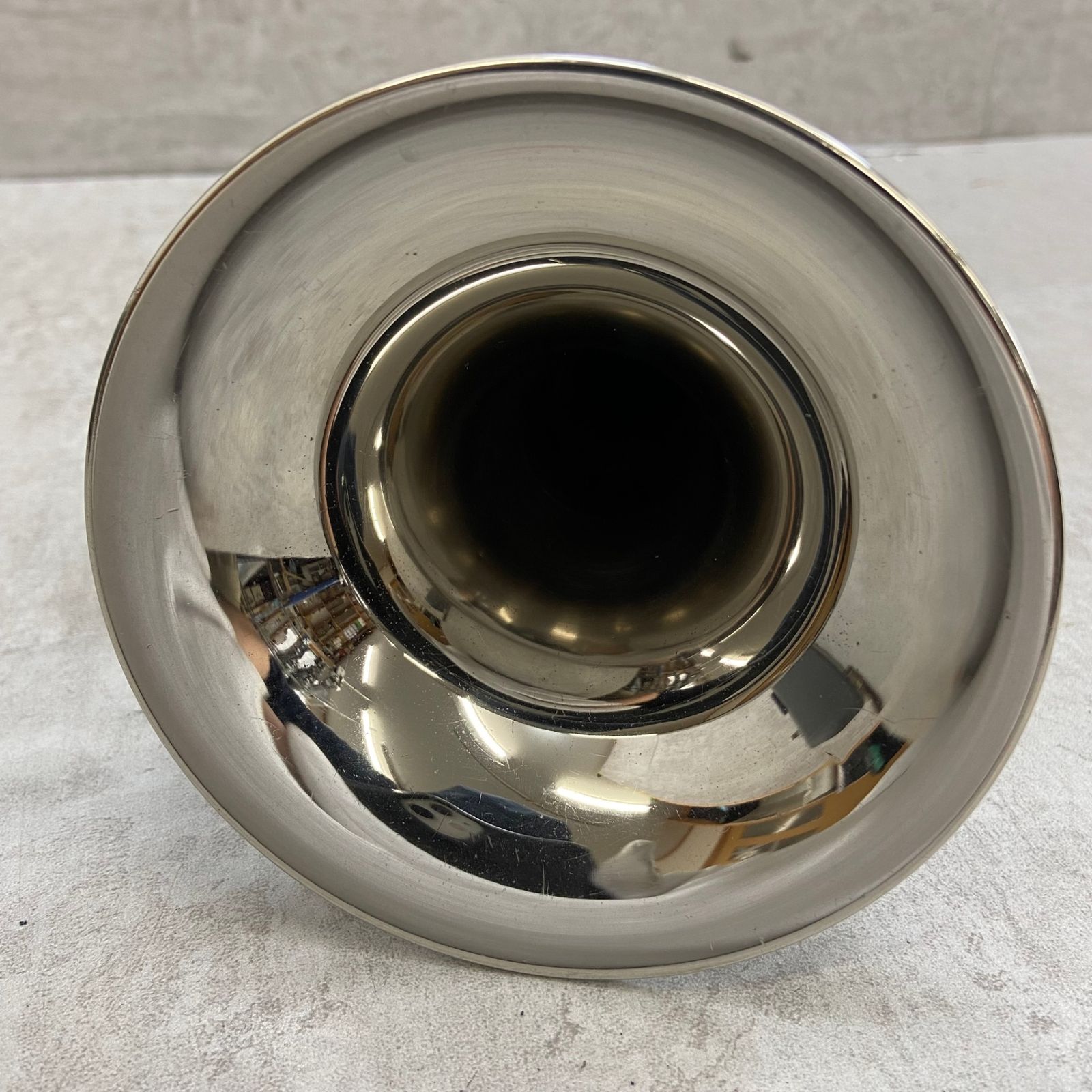 YAMAHA YTR-136 トランペット ニッケルメッキ 日本製 #2420F YAMAHA ヤマハ YTR-136 B♭トランペット trumpet 管楽器 Mボア
