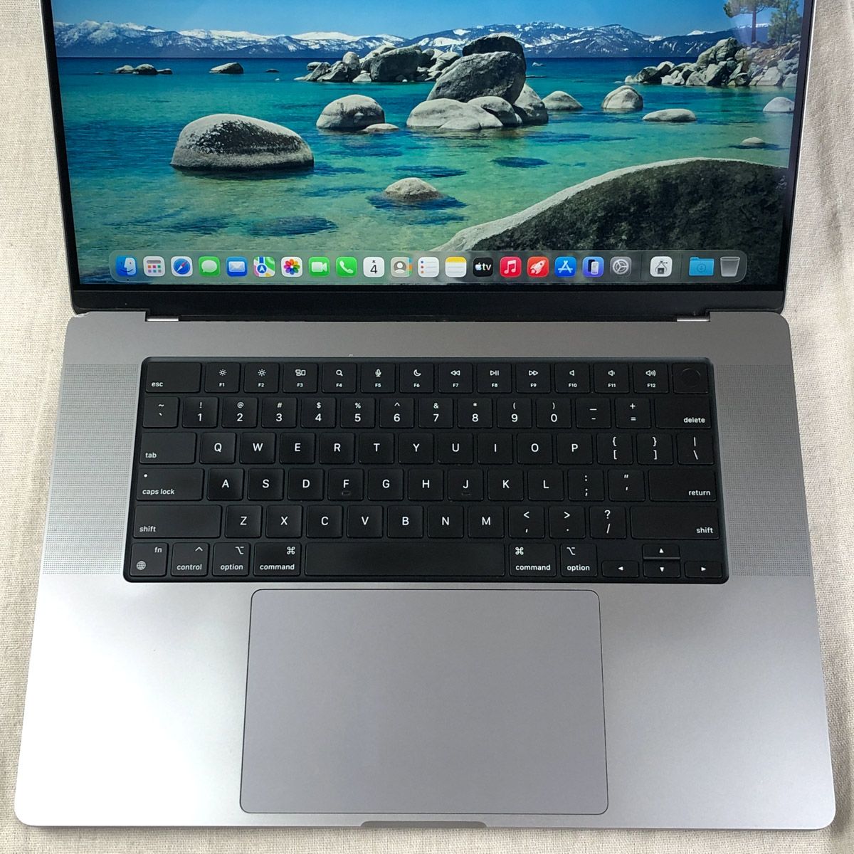 MacBook Pro 16