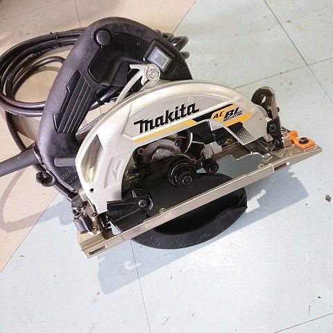 MAKITA マキタ HS6303 電子マルノコ