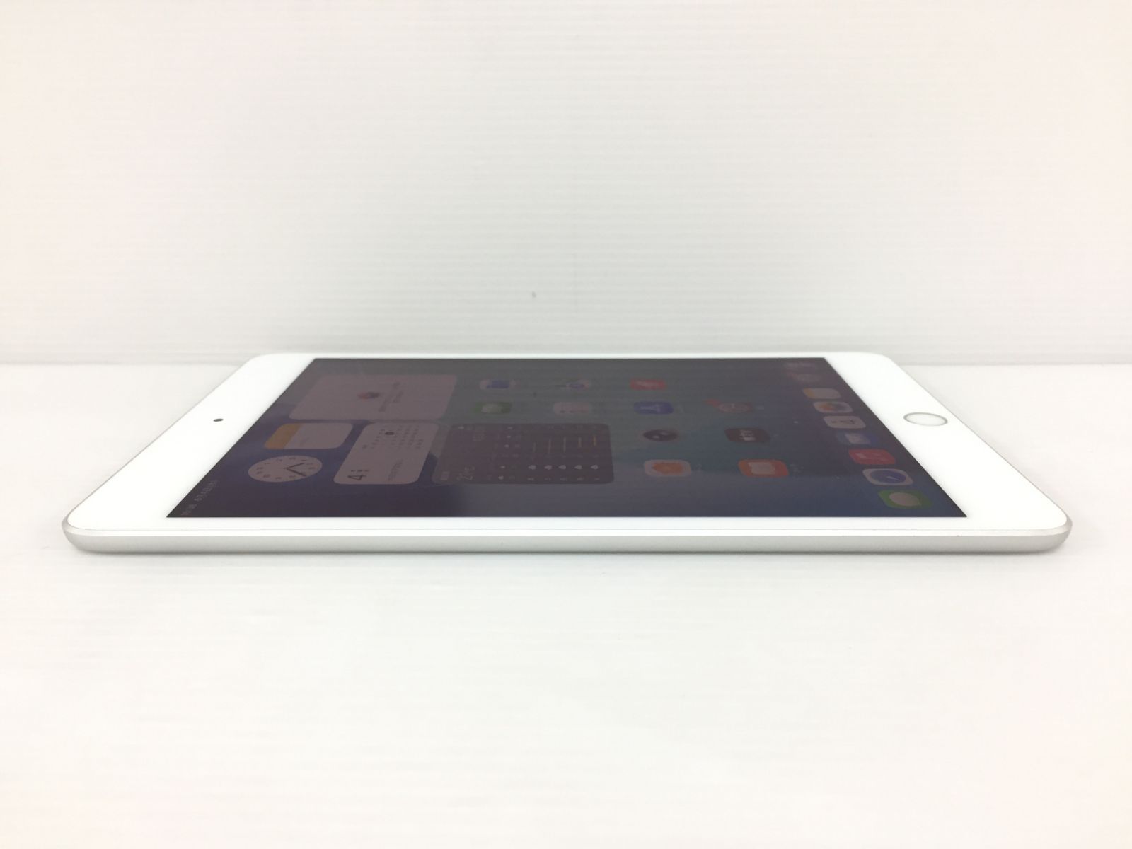 美品】iPad mini 5 64GB シルバー Wi-Fi - メルカリ