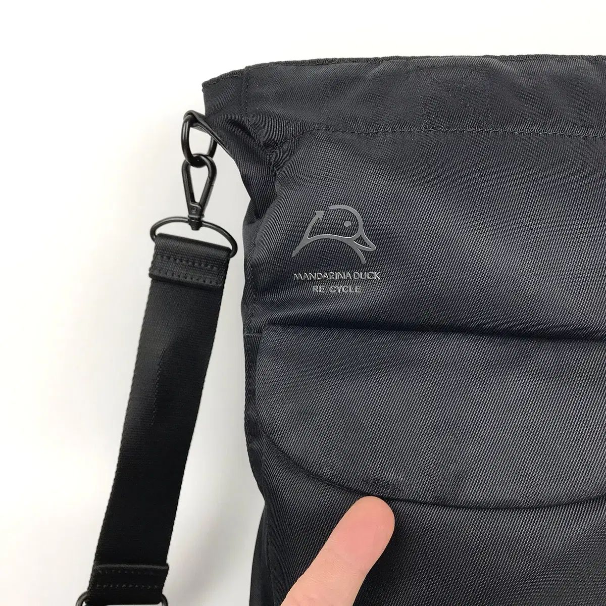 マンダリナダック Mandarina Duck クロスバック バッグ マンダリナダック Mandarina Duck クロスバック バッグ