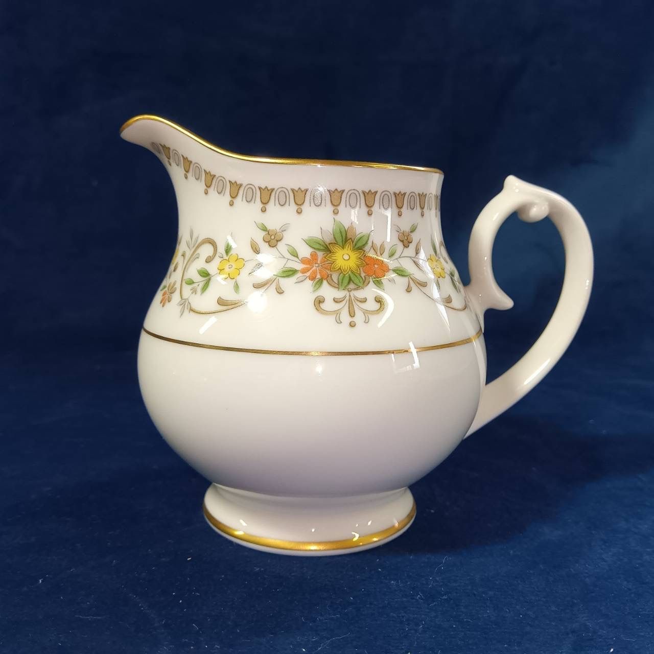 Noritake 　ポット　カップ&ソーサ　シュガーポット　昭和レトロ ノリタケ Noritake 昭和レトロ 4点セット カップ＆ソーサー ミルク