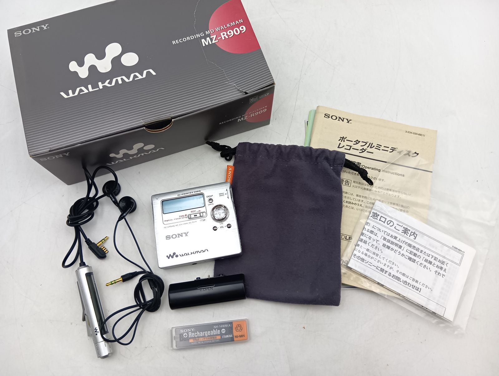 SONY ソニー MDプレーヤー MZ-R909 ポータブルミニディスクプレーヤー 動作品_Y9832