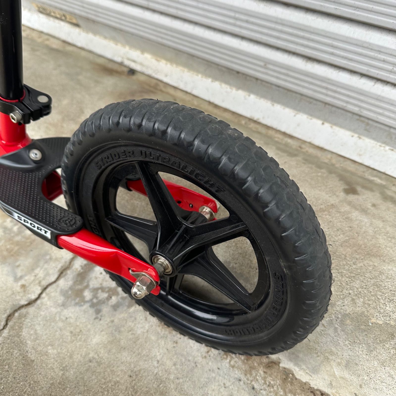 STRIDER ストライダー スポーツモデル レッド 12インチ 日本正規品