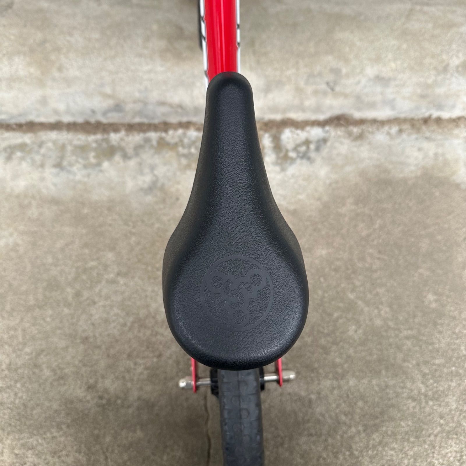 STRIDER ストライダー スポーツモデル レッド 12インチ 日本正規品