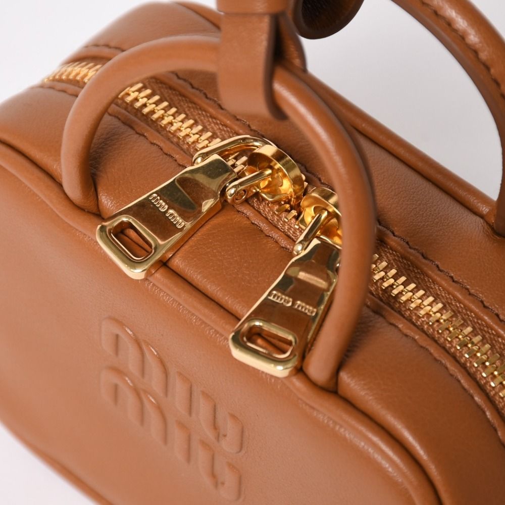 極美品 Miu Miu ミュウミュウ ボーレザーマイクロバッグ ブラウン