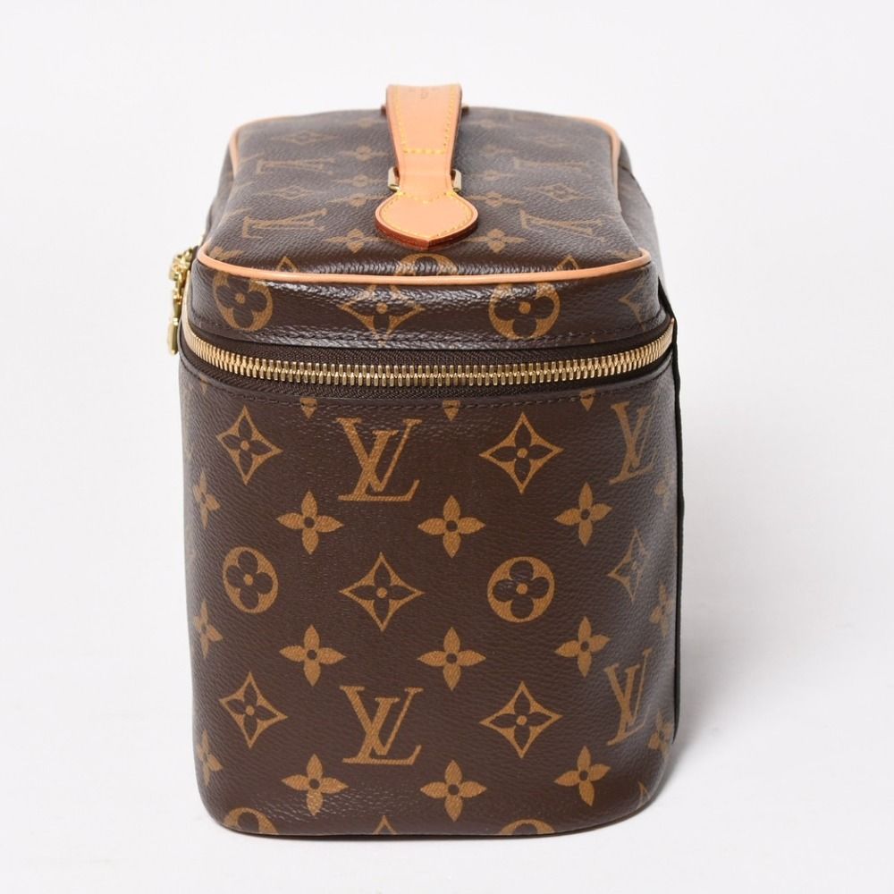 新品同様 LOUIS VUITTON ルイヴィトンニースBB バニティバッグ