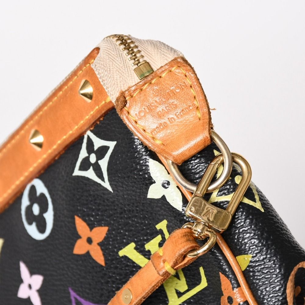 LOUIS VUITTON ルイヴィトン ポシェットアクセソワール アクセサリー