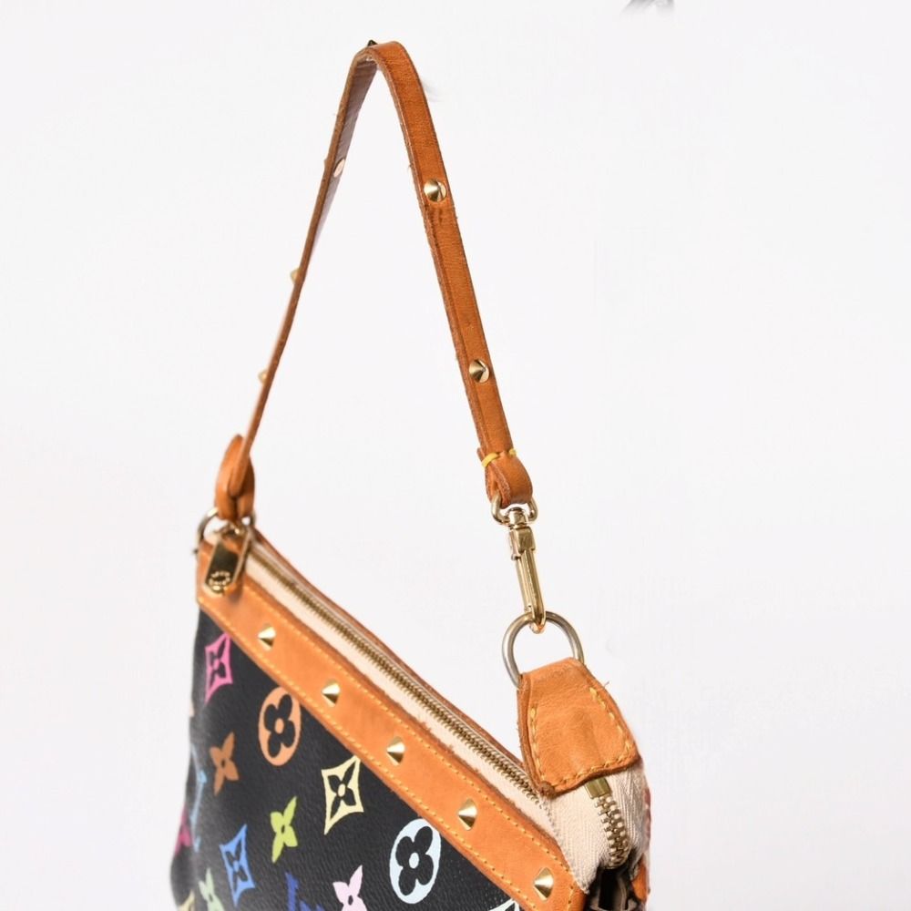 LOUIS VUITTON ルイヴィトン ポシェットアクセソワール アクセサリー