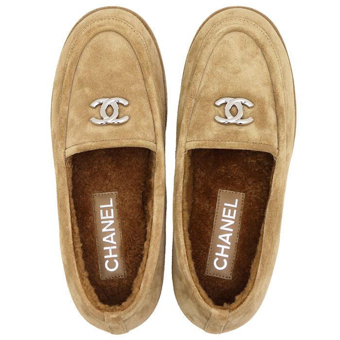 国内正規品　新品　シャネルチャーム付きローファー　37 新品同様】CHANEL シャネル ローファー サイズ 37C レディース ココ