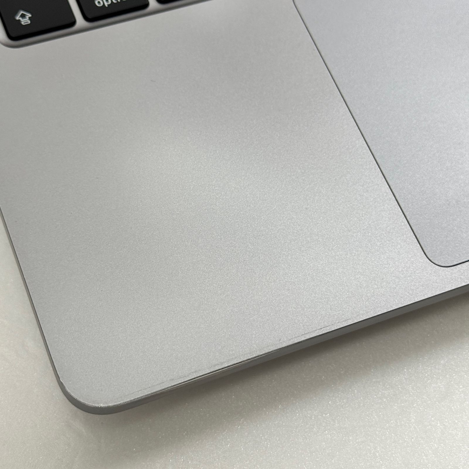 MacBook Pro M2 13