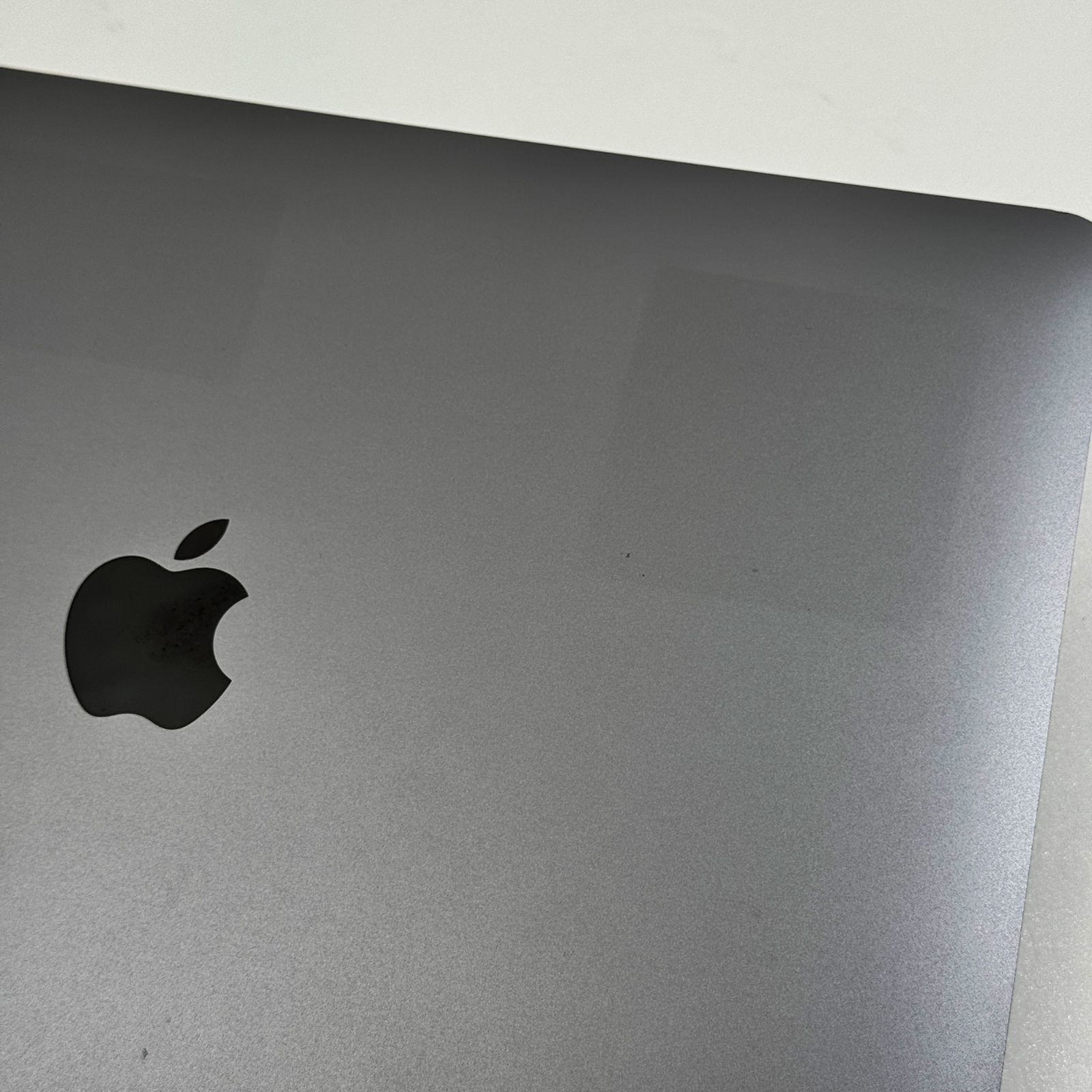 MacBook Pro M2 13
