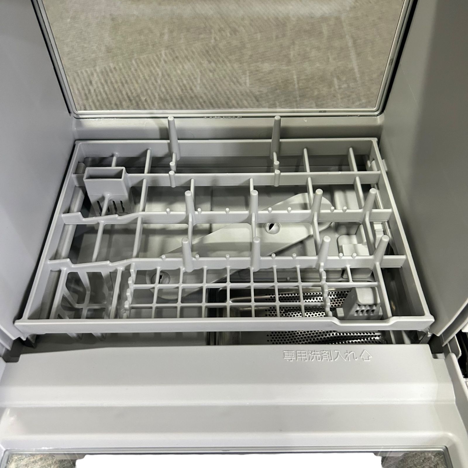 ■Panasonic NP-TML1-W 食器洗い乾燥機 食洗機 2023年製 ホワイト 動作確認済 据置型 パナソニック Bランク2599311,2599311