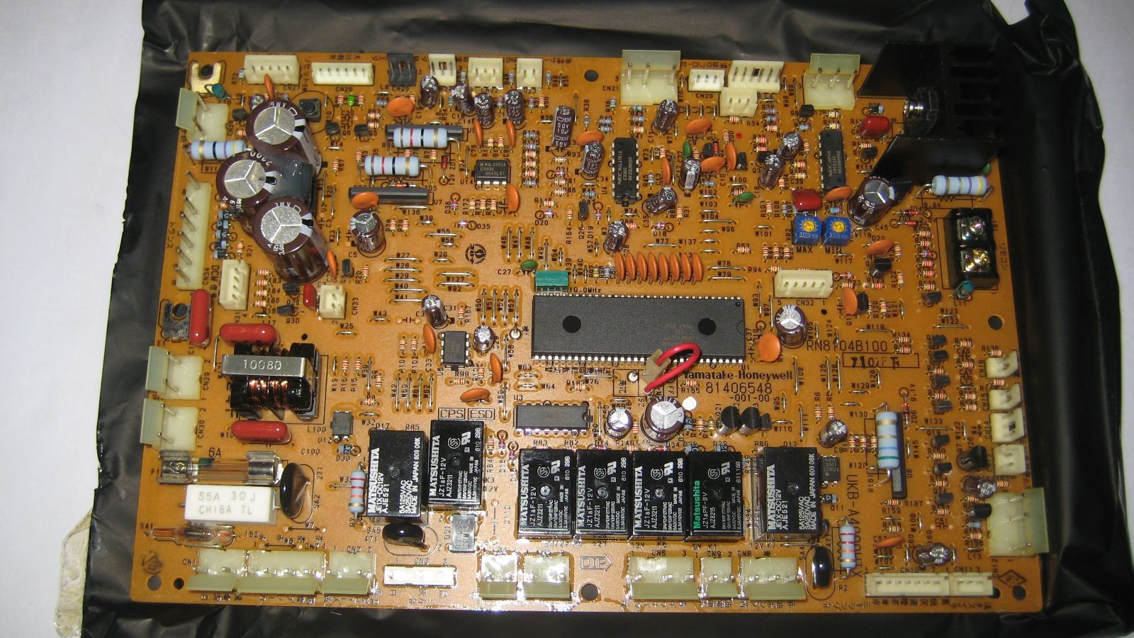 コロナ プリント基板 UKB-A4000HTX（F）用 部品コード 150053041