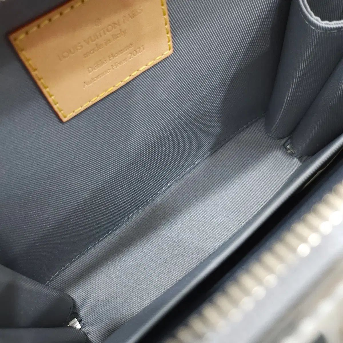 ルイヴィトン LV シルバー トランク クロスバック M45885 ルイヴィトン LV シルバー トランク クロスバック M45885