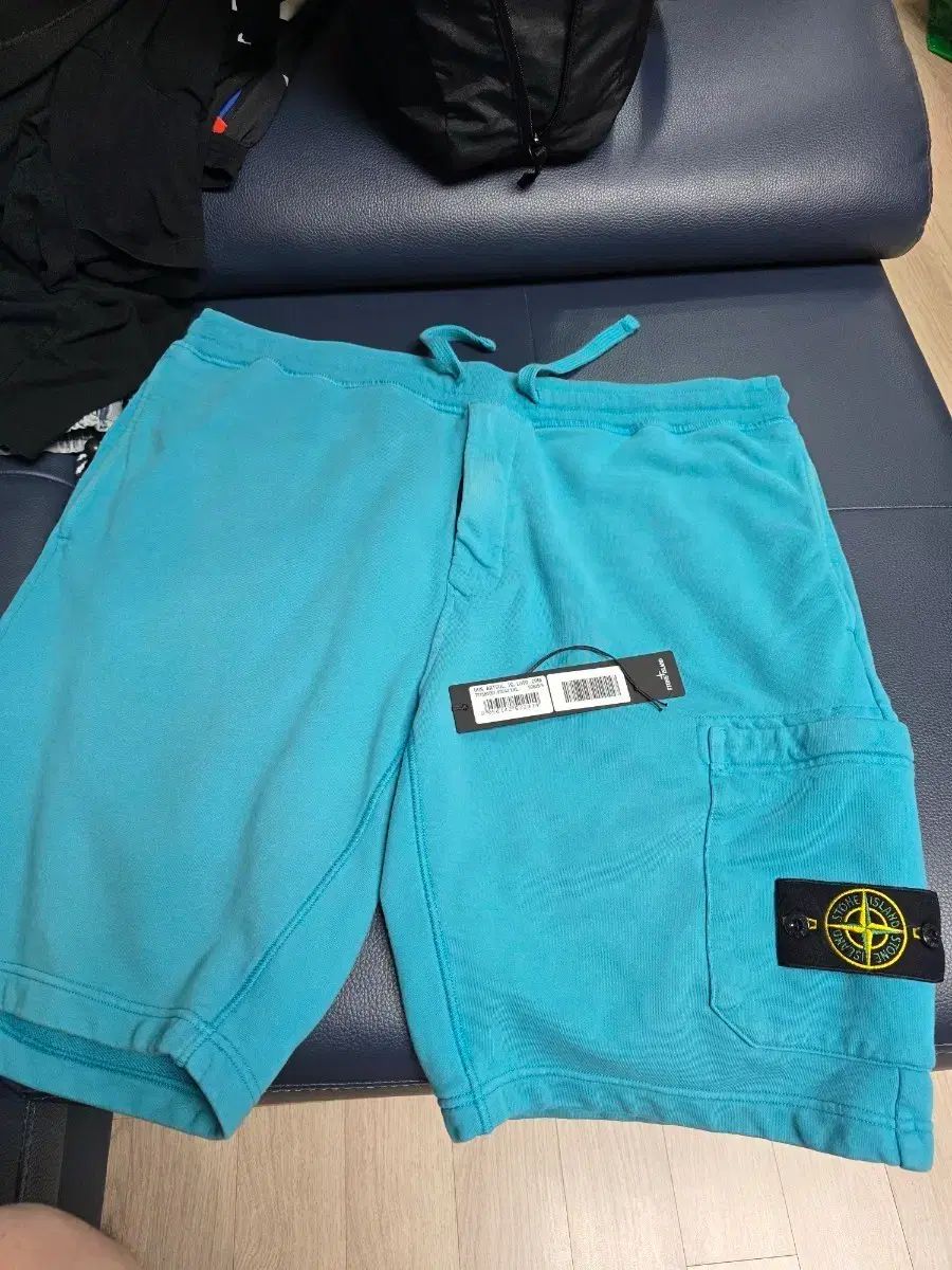 STONE ISLAND ストーンアイランド ハーフパンツ ミント色 - メルカリ
