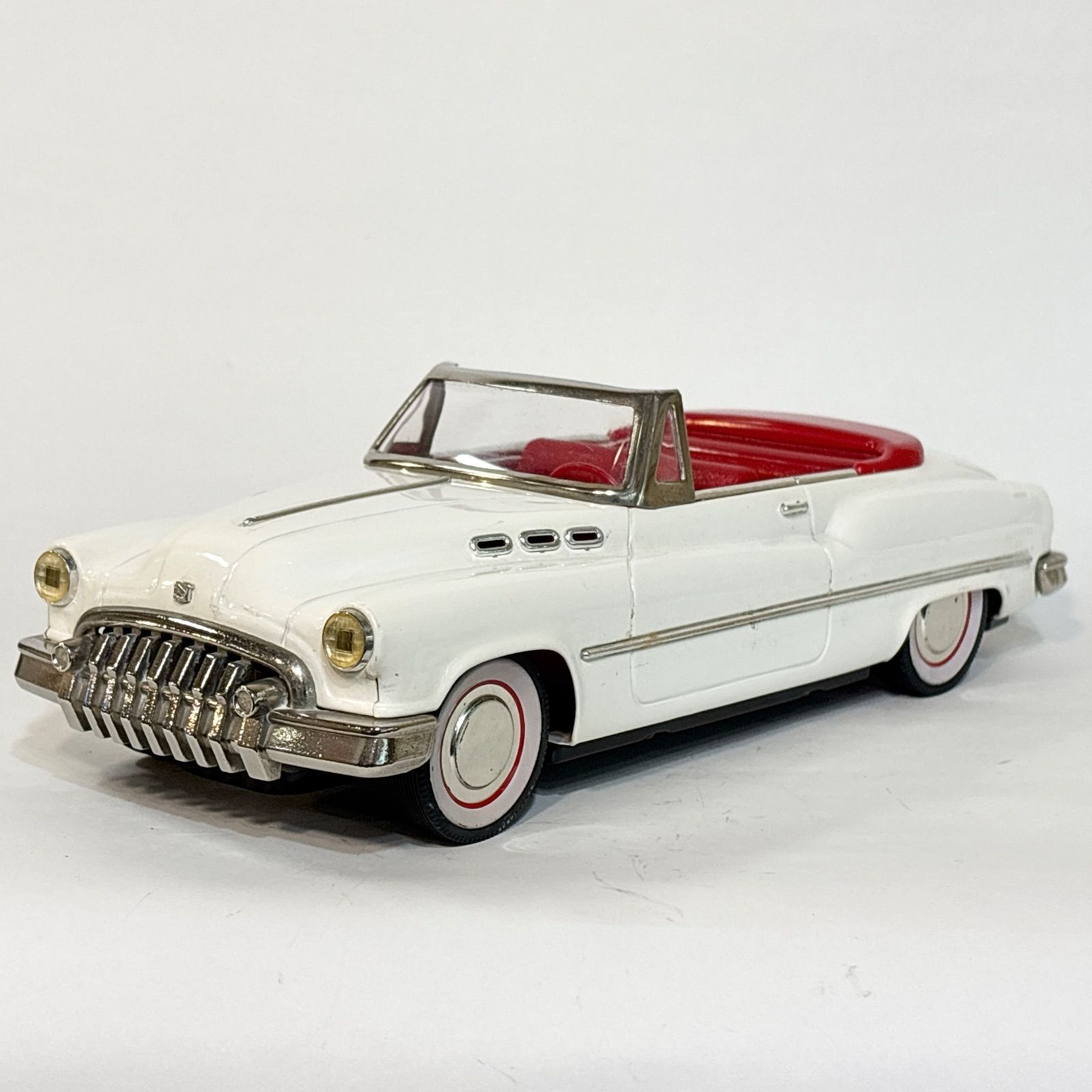 Made in JAPAN　50'sシリーズ　ブリキ ビュイック オープン　Buick Open Type 1950　白