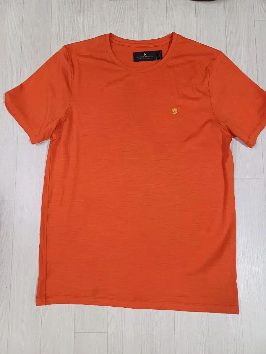 フェールラーベン 半袖 Tシャツ オレンジ Mサイズ