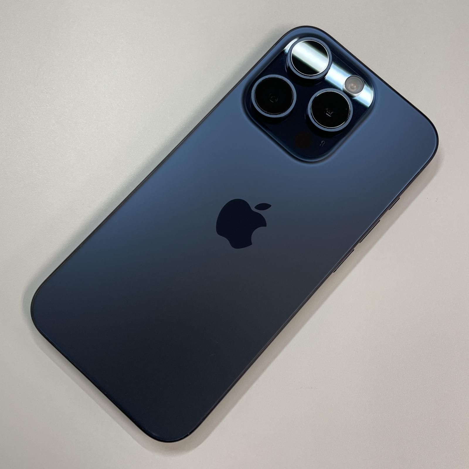 iPhone 15 Pro 256GB ブルーチタニウム softbank - メルカリ