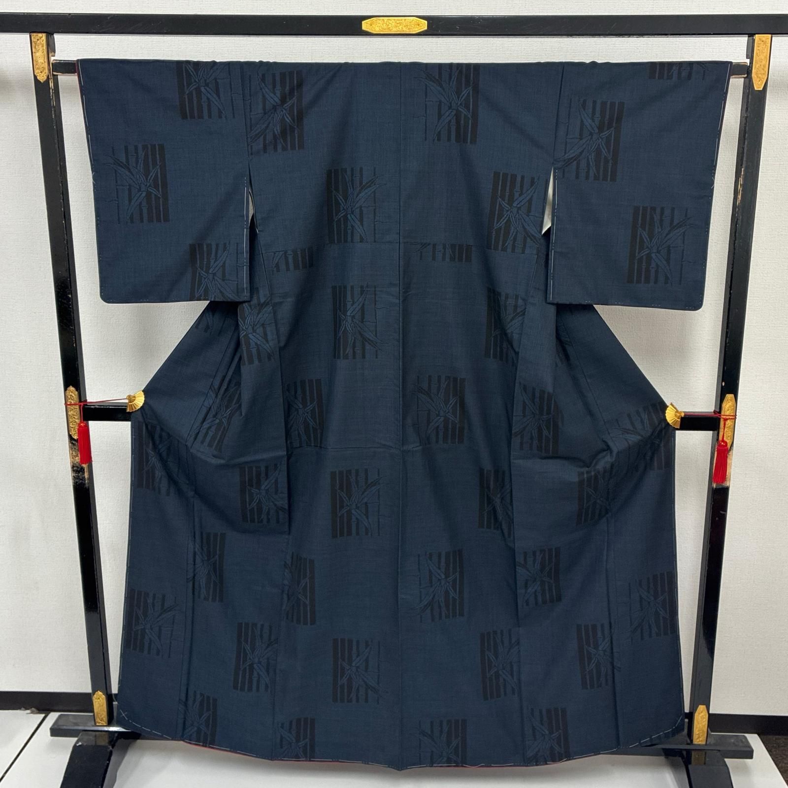 y*r様 【新品】本場縞大島反物　藍染　絹100% 本場大島紬 正絹 泥藍染め 一元式 素敵な絣 袷 着物 MK-9354 - メルカリ