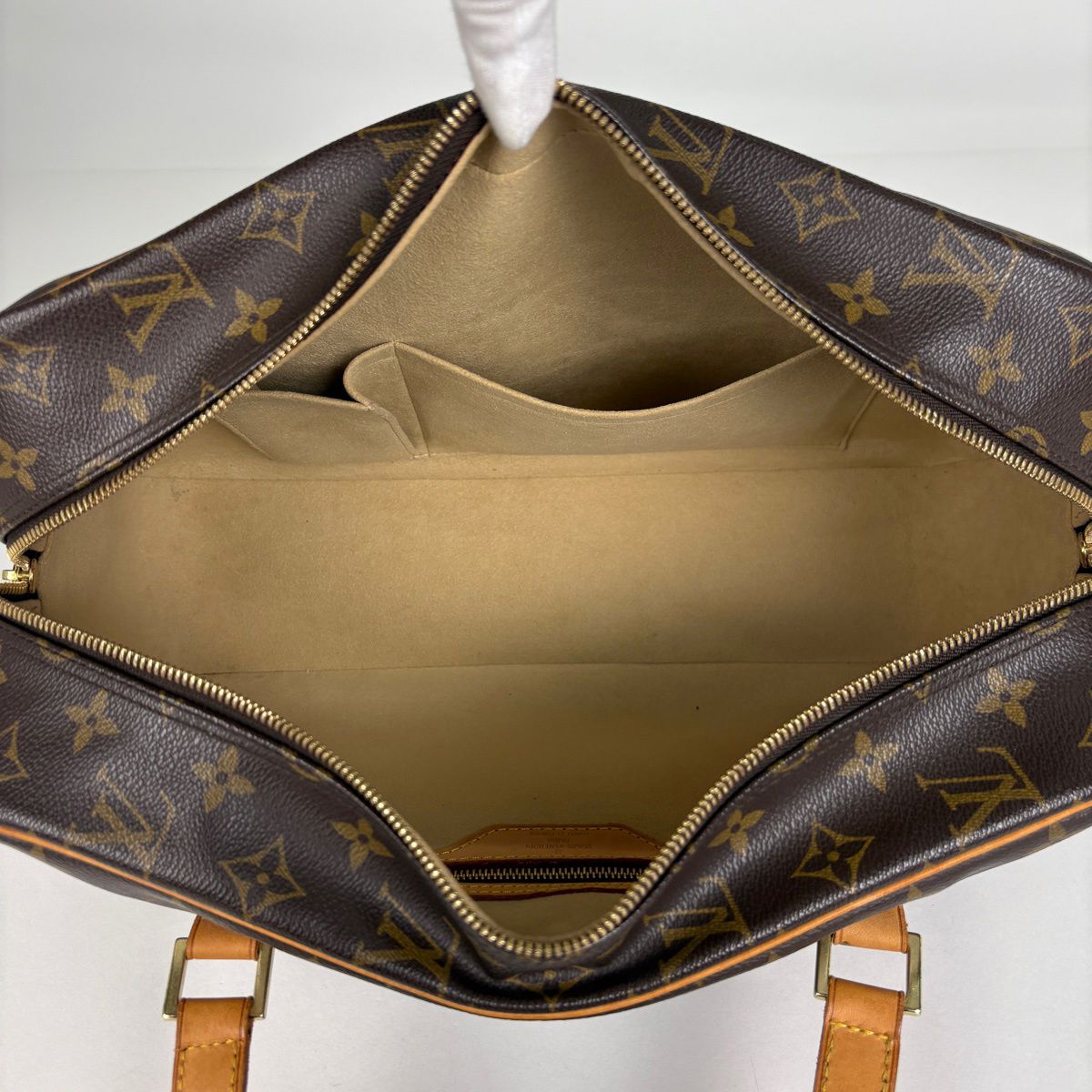 ルイ・ヴィトン Louis Vuitton シテGM ショルダーバッグ モノグラム