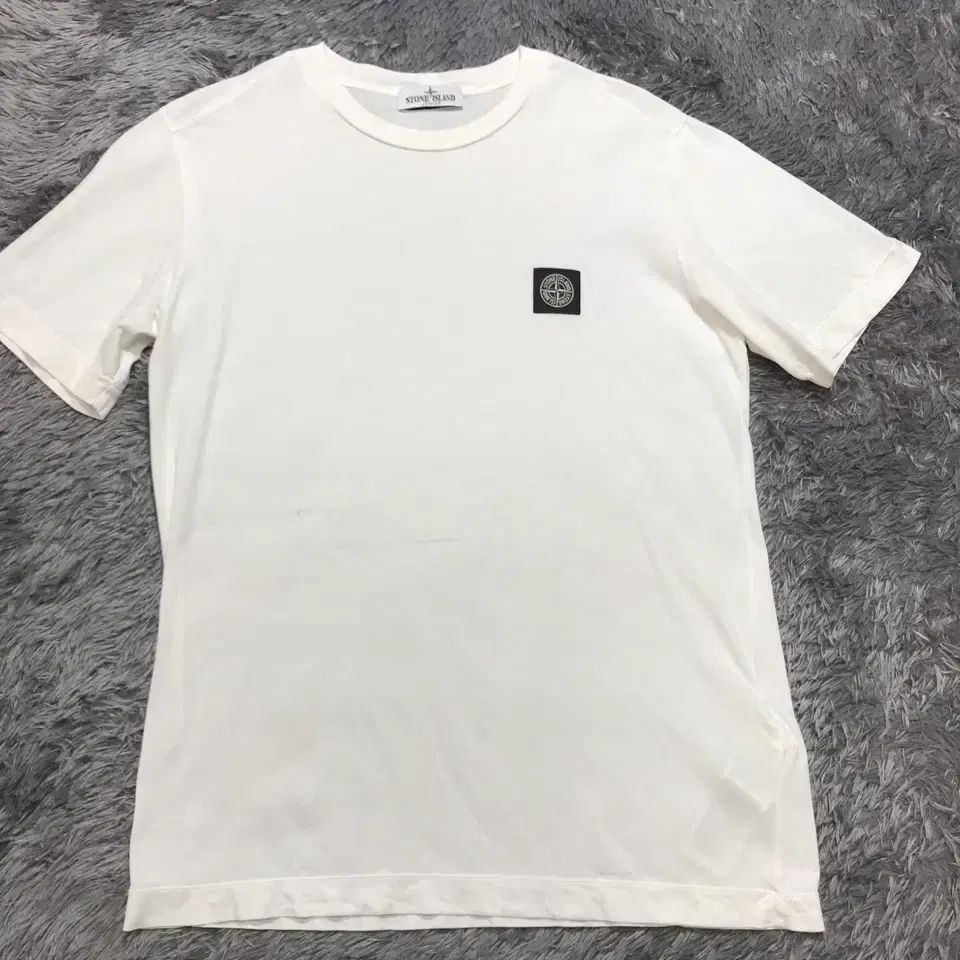 ジュニア 14 ストーンアイランド スモールロゴ 半袖Tシャツk68 - メルカリ