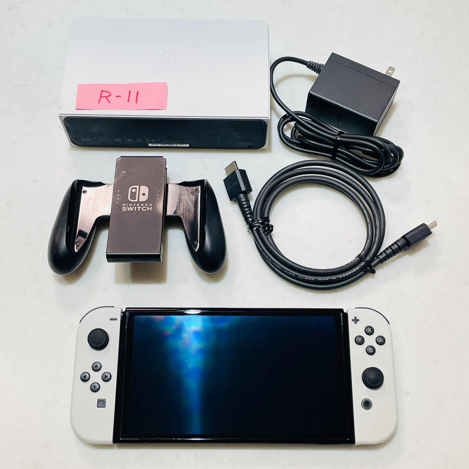 動作確認済み 美品 Nintendo Switch 有機ELモデル ホワイト 2021年製