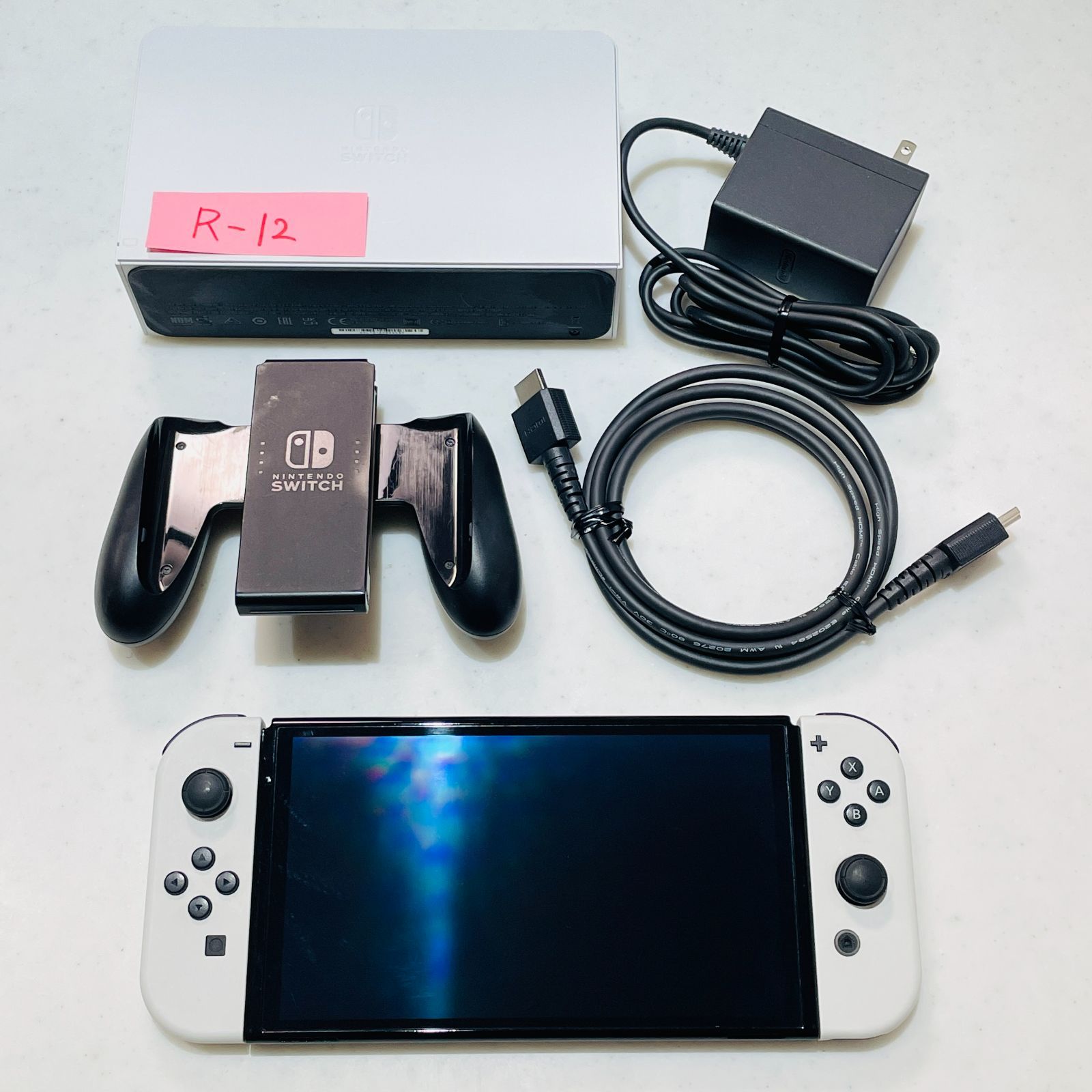 任天堂スイッチ 有機ELモデル ホワイト 2023年製 美品 動作確認済み